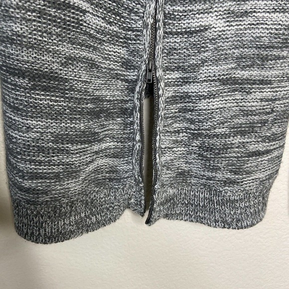 Altar'd State Gray Two Way Zip Back Mulit Knit Pattern Sweater Sz S - Picture 9 of 10
